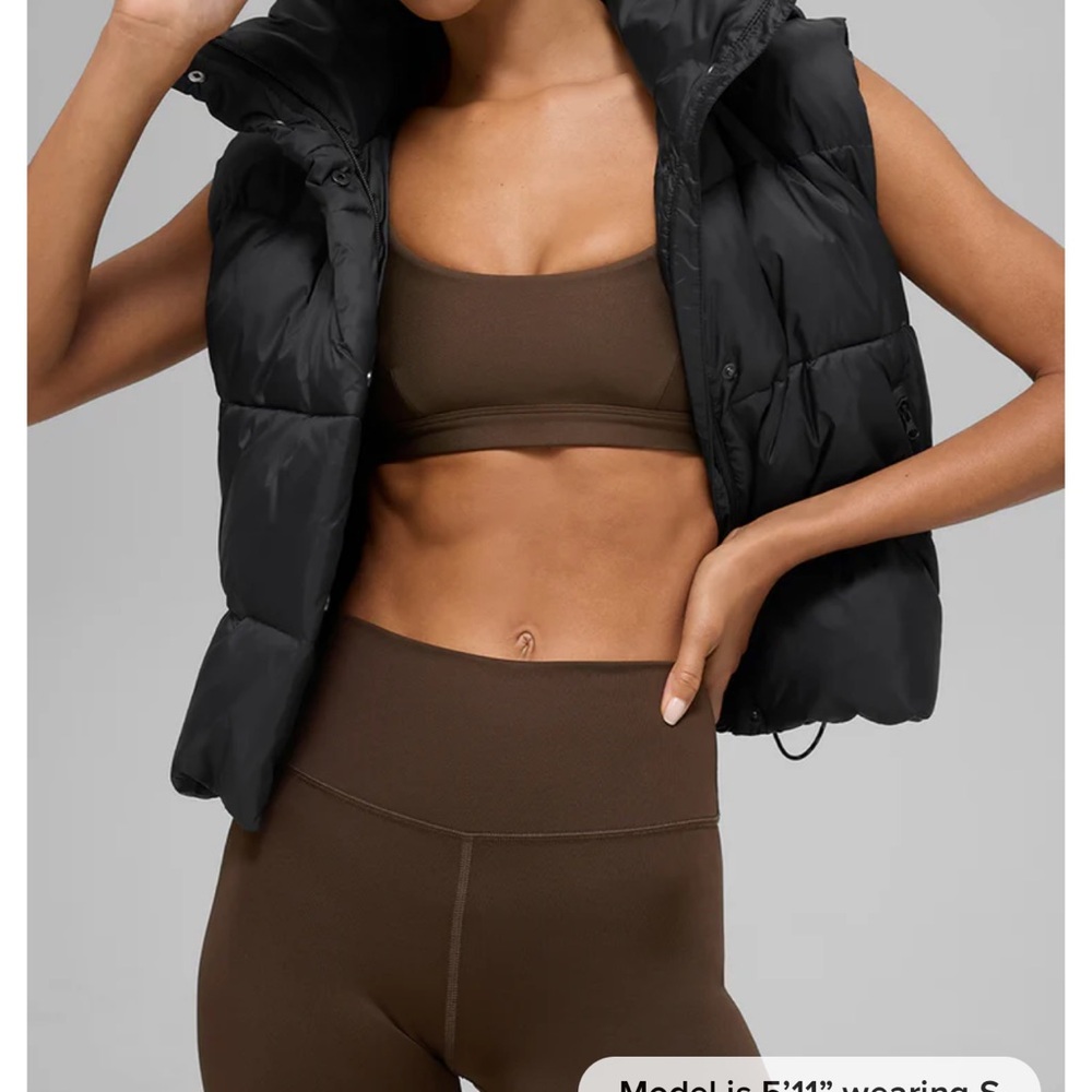 ALO yoga Black Puffer Vest gold rush sold out color